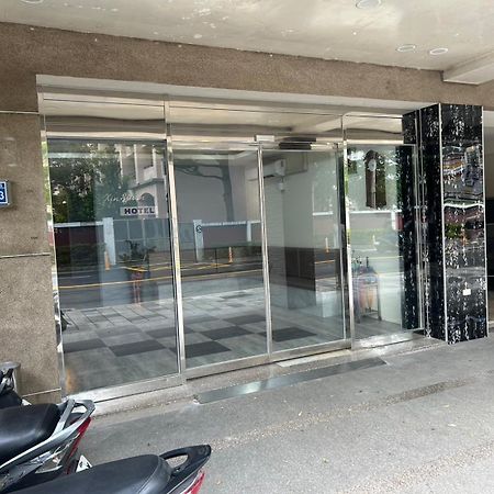 心園生活旅店 Xin Yuan Hotel Thành phố Tân Trúc Ngoại thất bức ảnh